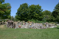 Asiatischer Steinskulpturengarten von Volker Paul im Mettnau-Park