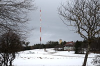 SWR-Sendemast, Raichbergturm und Wanderheim Nägelehaus auf dem Raichberg