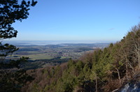 Blick vom Blasenberg über Bisingen ins neblige Neckartal