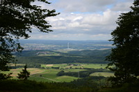 Blick vom Oberhohenberg über Rottweil zum Schwarzwald