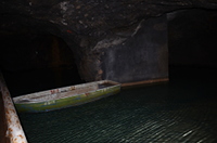 Der unterirdische See in der Höhle