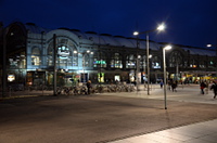 Hauptbahnhof Dresden zur Blauen Stunde