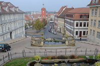 Blick von der Wasserkunst auf den Hauptmarkt und das historische Rathaus von Gotha