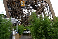 Der Eiffelturm von innen