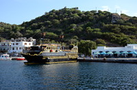 Die "Pirates of the Aegean" im Hafen von Mandraki