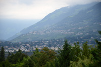 Blick vom Kr&auml;nzelhof in Tscherms nach Schenna.