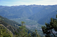 Auf dem Vinschger H&ouml;henweg: Blick von Patsch &uuml;ber Latsch und Tarsch im Etschtal